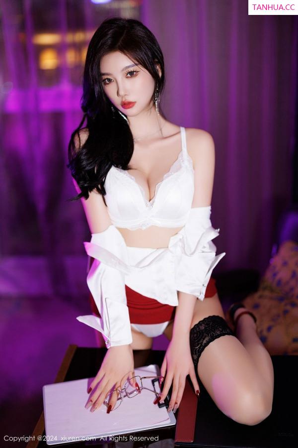 杨晨晨 sugar小甜心CC [XiuRen]高清写真图 2024.12.06 No.9565 杨晨晨Yome OL美腿第39张图片